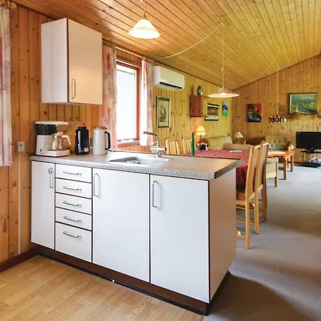 Three-bedroom Holiday In *