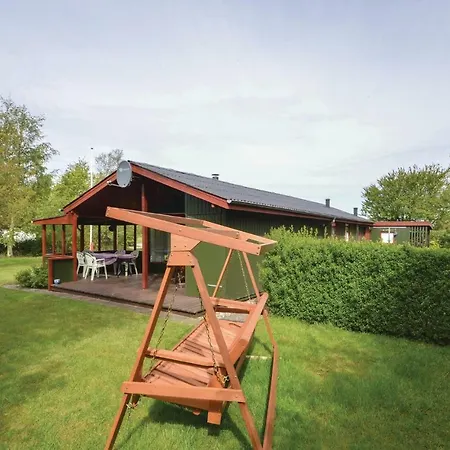 Three-bedroom Holiday In